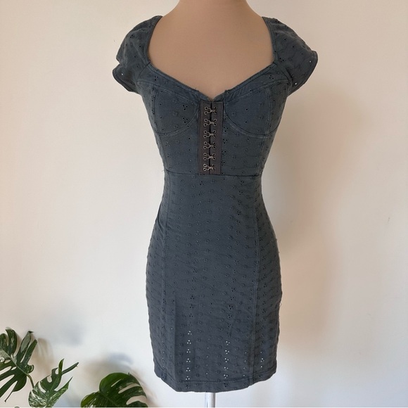 Free People Intimately Grey Mini Bodycon Jhook Embroidered Floral Eyelet Dress S - Picture 3 of 10